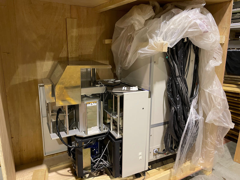 Hitachi S 8800 CD-SEM (Critical Dimension Scanning Electron Microscope)