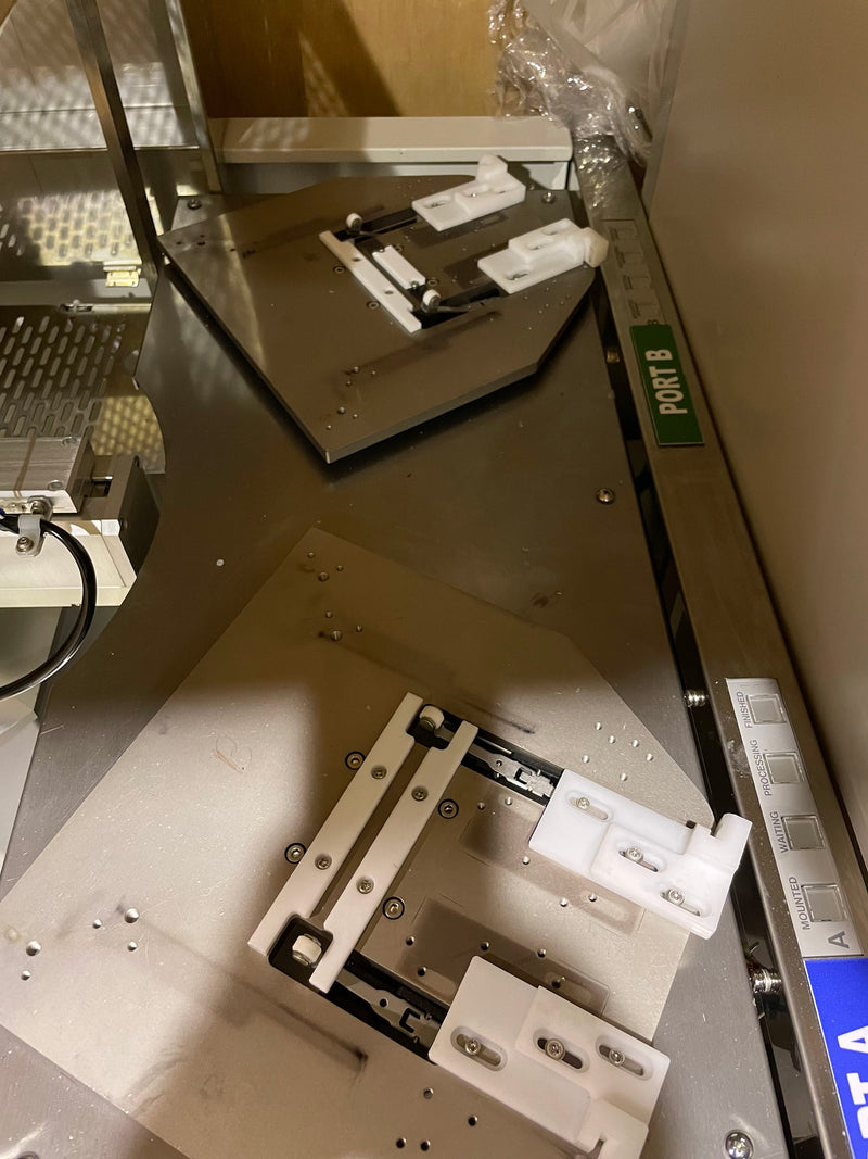 Hitachi S 8800 CD-SEM (Critical Dimension Scanning Electron Microscope)