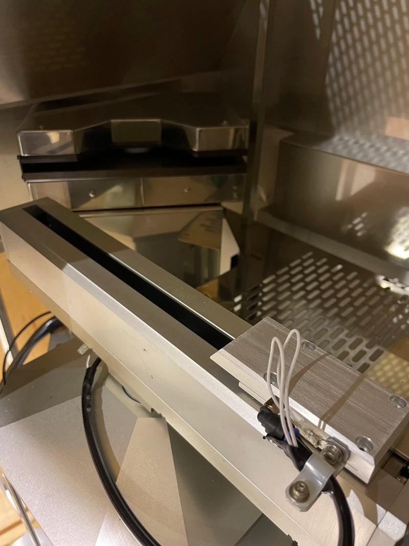 Hitachi S 8800 CD-SEM (Critical Dimension Scanning Electron Microscope)