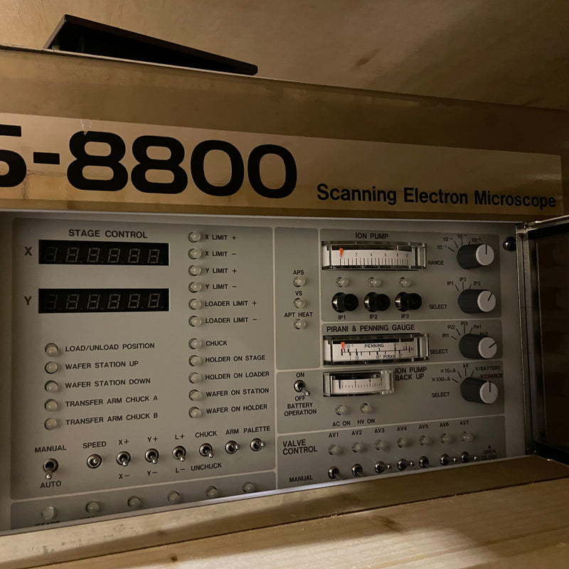 Hitachi S 8800 CD-SEM (Critical Dimension Scanning Electron Microscope)