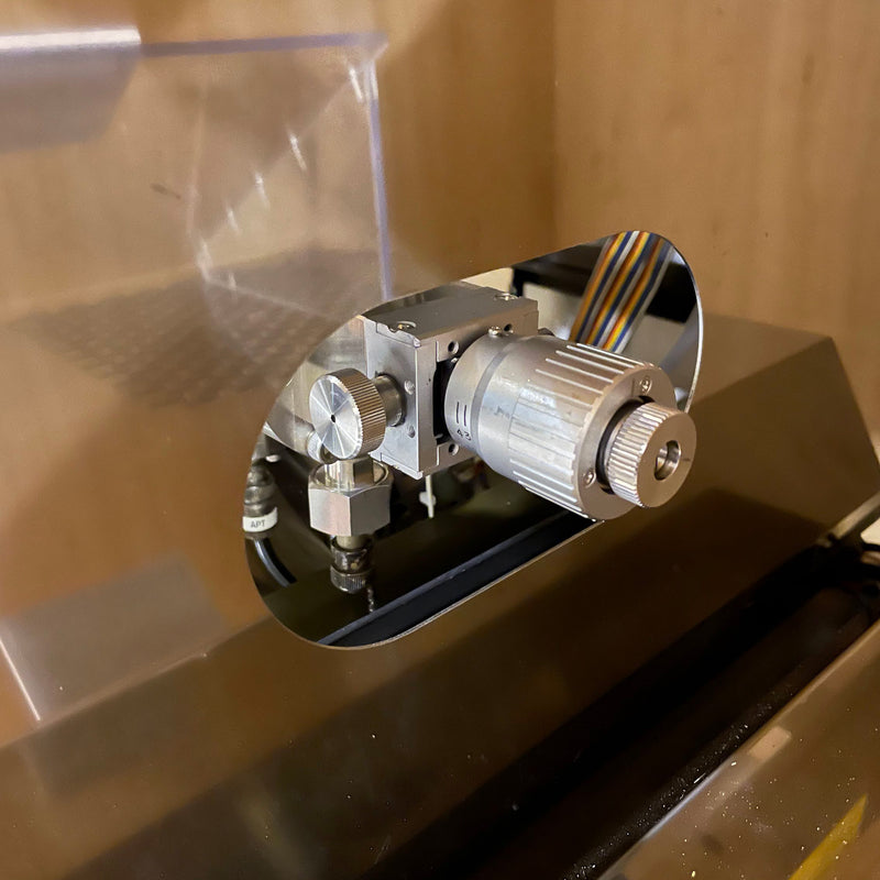 Hitachi S 8800 CD-SEM (Critical Dimension Scanning Electron Microscope)