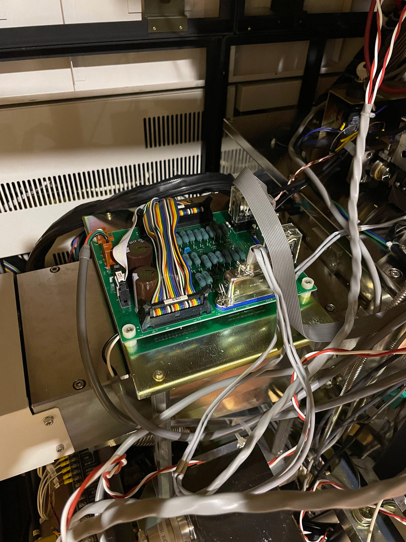 Hitachi S 8800 CD-SEM (Critical Dimension Scanning Electron Microscope)