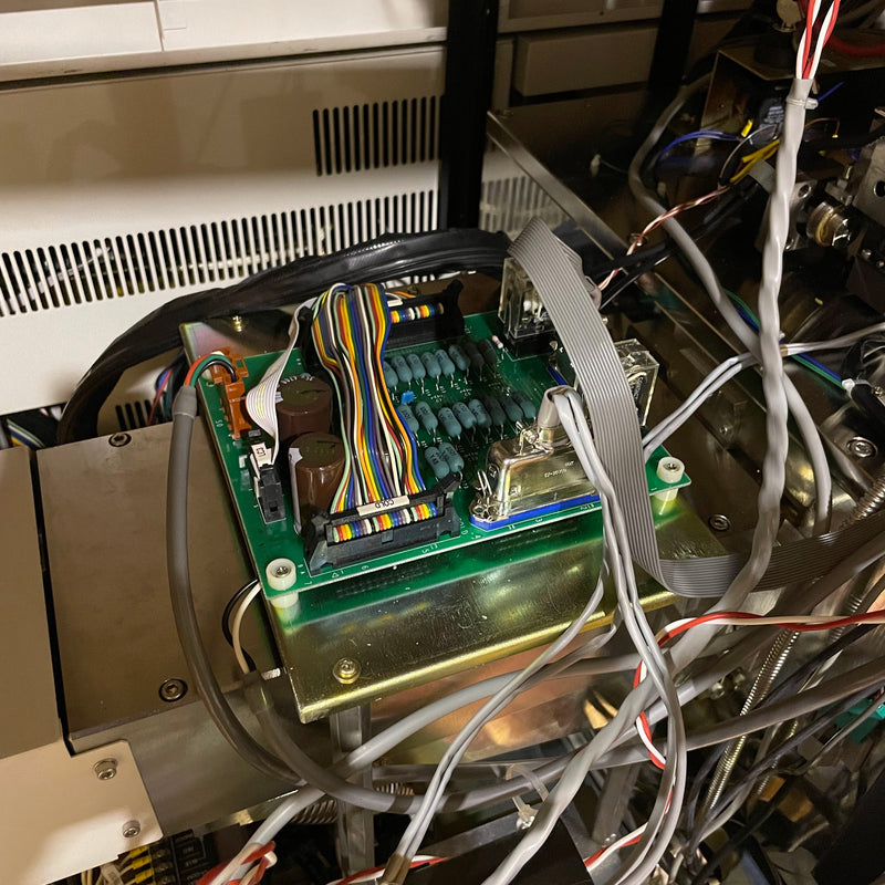 Hitachi S 8800 CD-SEM (Critical Dimension Scanning Electron Microscope)