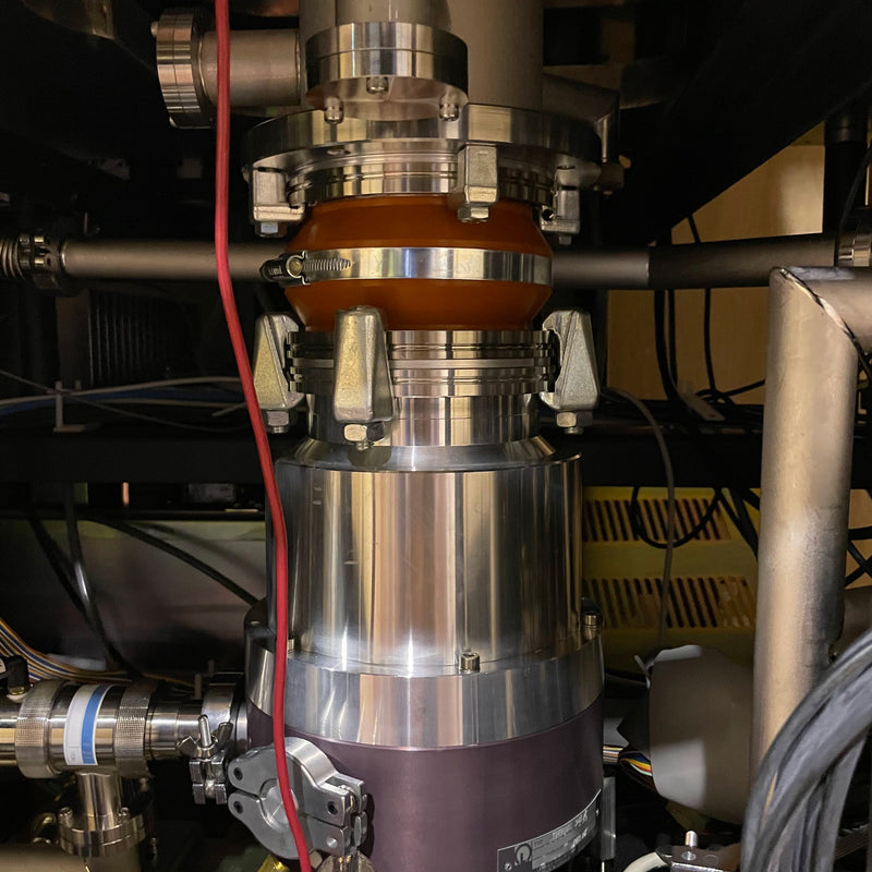 Hitachi S 8800 CD-SEM (Critical Dimension Scanning Electron Microscope)