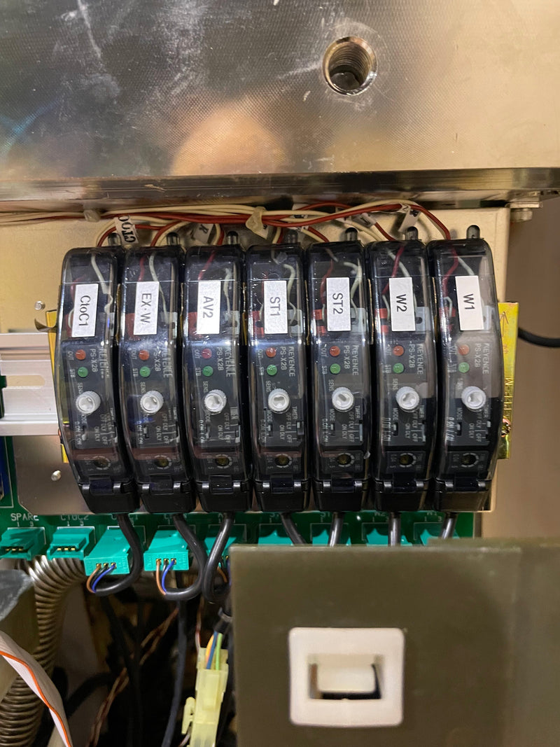 Hitachi S 8800 CD-SEM (Critical Dimension Scanning Electron Microscope)