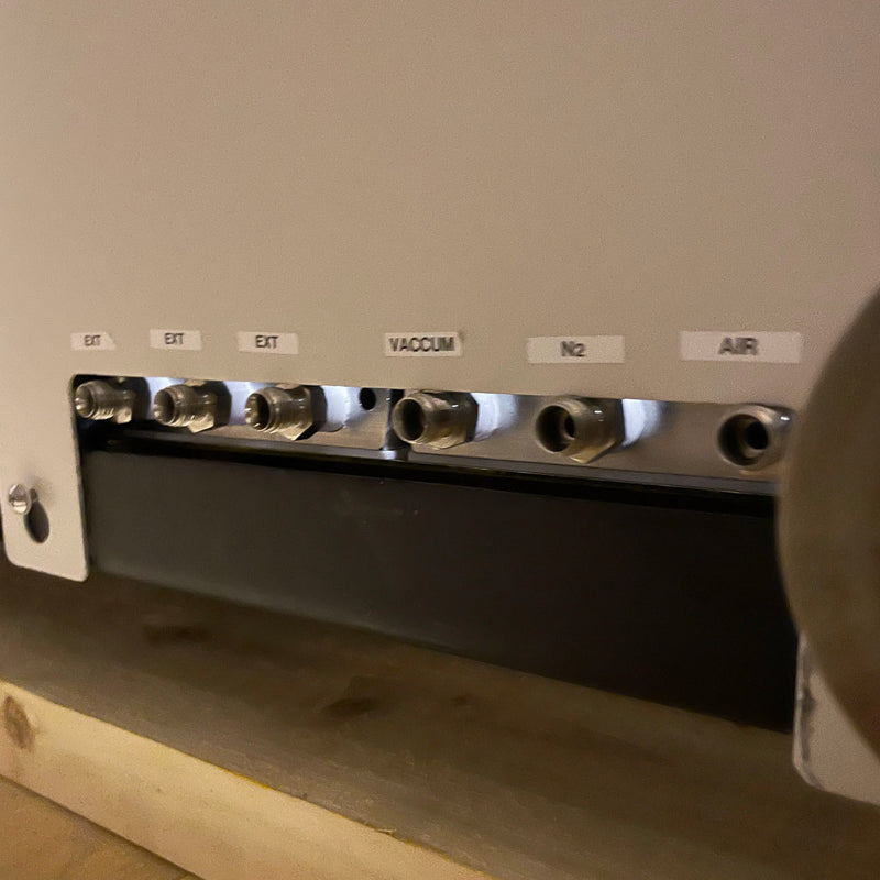 Hitachi S 8800 CD-SEM (Critical Dimension Scanning Electron Microscope)