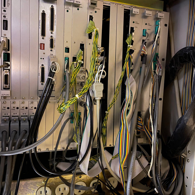 Hitachi S 8800 CD-SEM (Critical Dimension Scanning Electron Microscope)