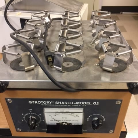 New Brunswick Scientific G 2 Gyrotory Shaker