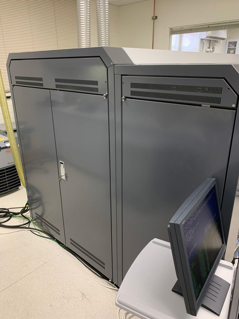 Thermo Finnigan Neptune Multi-Collector ICP-MS (Inductively Coupled Plasma - Mass Spectrometer)