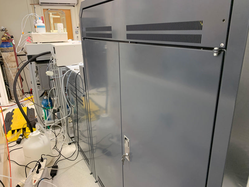 Thermo Finnigan Neptune Multi-Collector ICP-MS (Inductively Coupled Plasma - Mass Spectrometer)