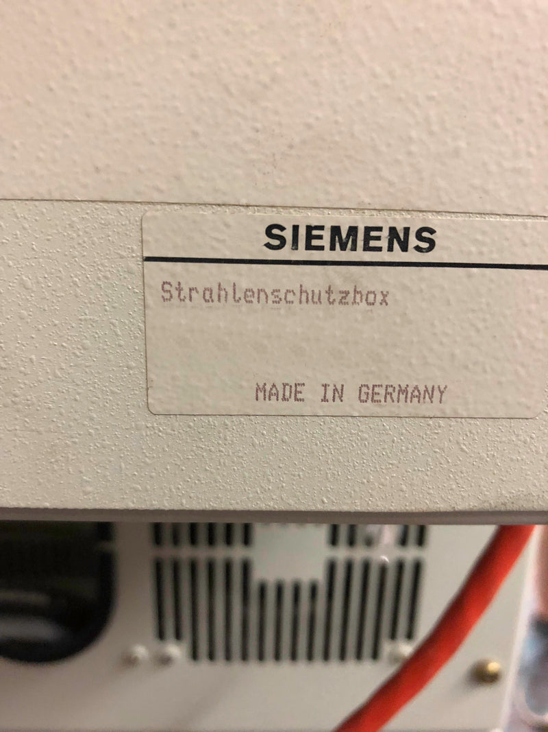Siemens D 5000 XRD (X-ray Diffractometer)