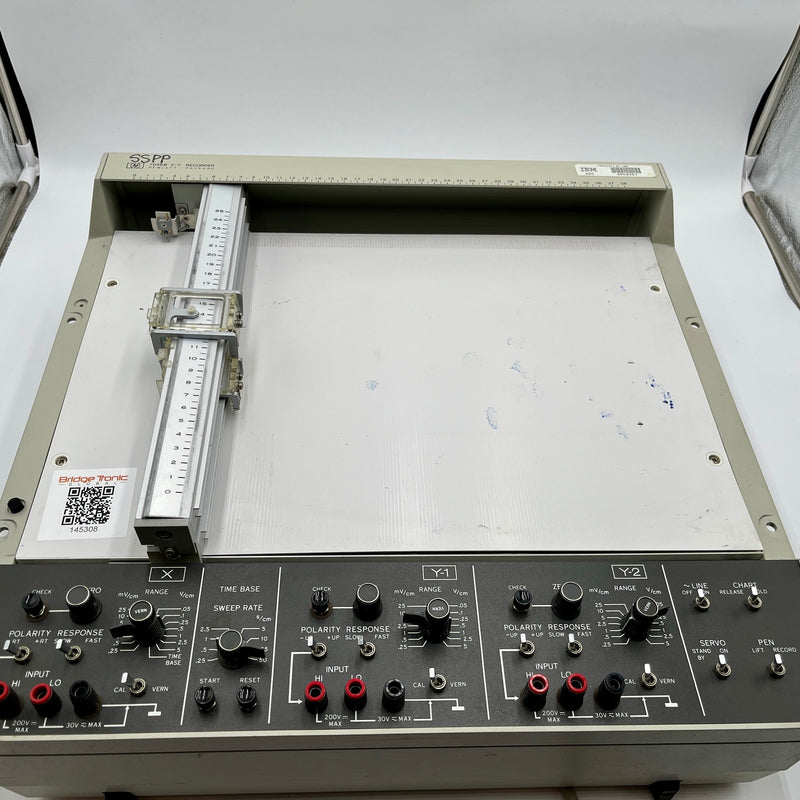 HP / Agilent / Verigy 7046 B X-Y Recorder