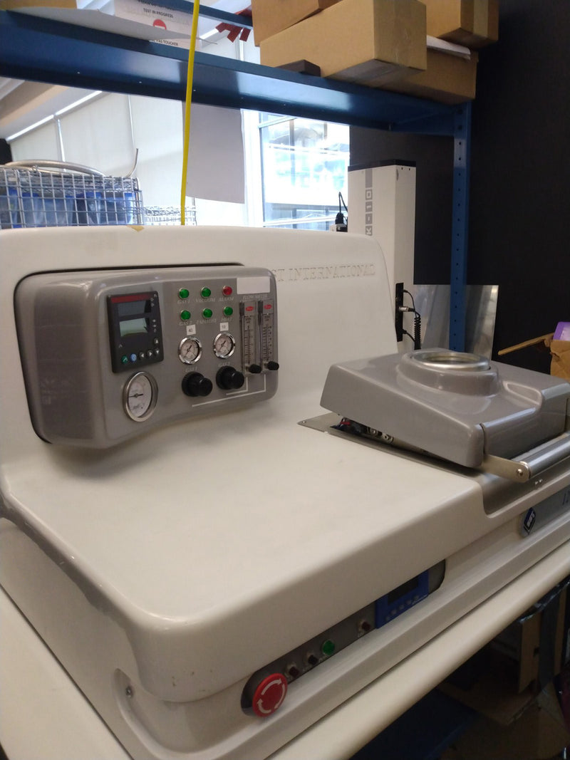 SST 1200 Tabletop Vacuum Solder