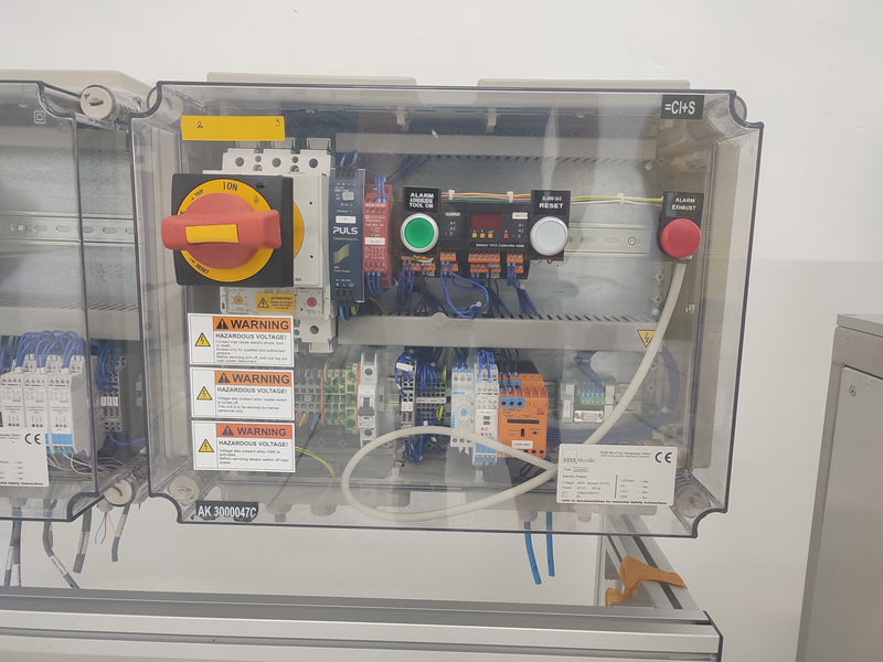 SUSS Delta 80 Spin Coater / Developer