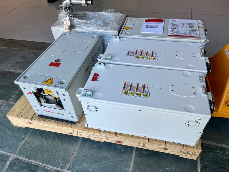 Pfeiffer D 35614 Asslar Dry Vacuum Pump