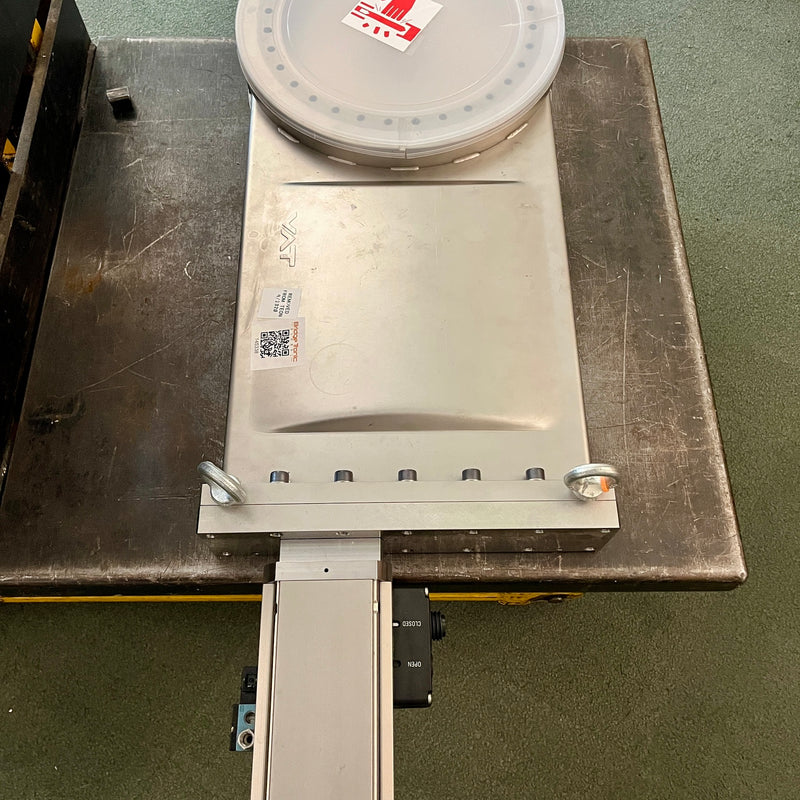VAT 10848 UE 44 0006 0033 Gate Valve