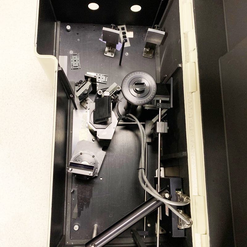 Perkin Elmer Lambda 900 Spectrometer
