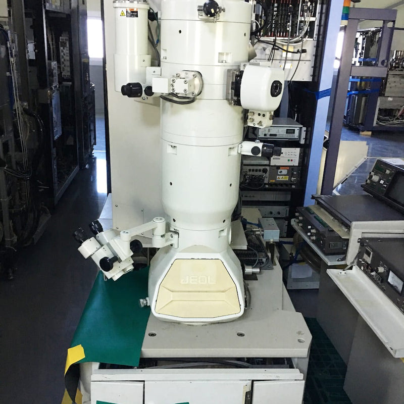 Jeol JEM 2010 UHR TEM (Transmission Electron Microscope)