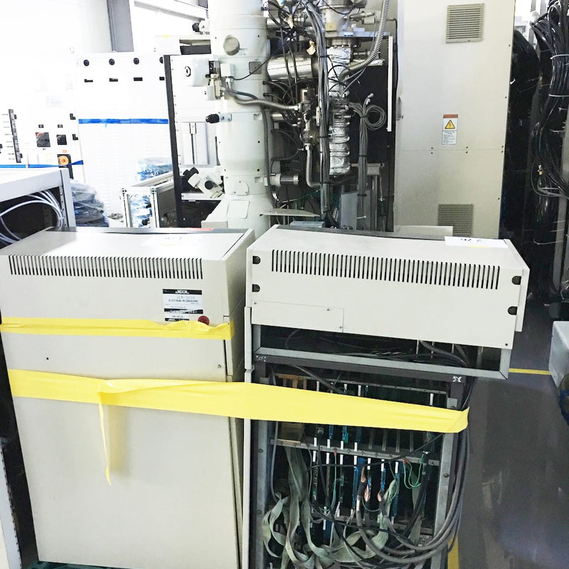 Jeol JEM 2010 UHR TEM (Transmission Electron Microscope)