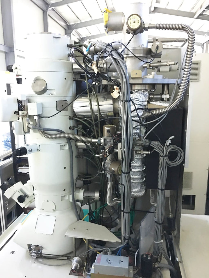 Jeol JEM 2010 UHR TEM (Transmission Electron Microscope)