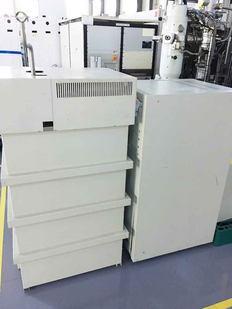 Jeol JEM 2010 UHR TEM (Transmission Electron Microscope)