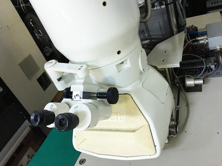 Jeol JEM 2010 UHR TEM (Transmission Electron Microscope)