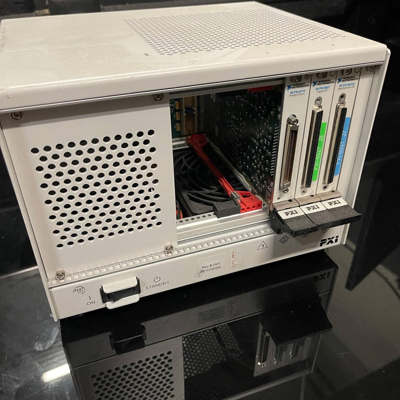 National Instruments PXI 1031 Measuring and Test Equipment