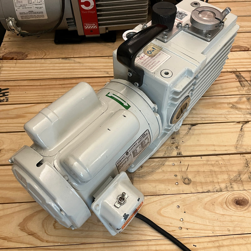 Leybold Heraeus Trivac D 16 A Vacuum Pump