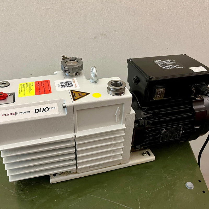 Pfeiffer DUO 20 M Vacuum Pump