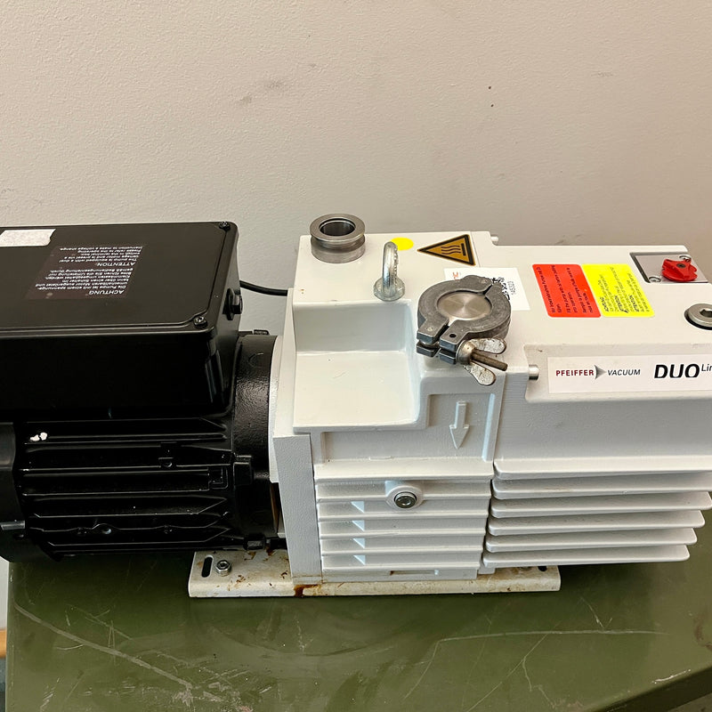 Pfeiffer DUO 20 M Vacuum Pump