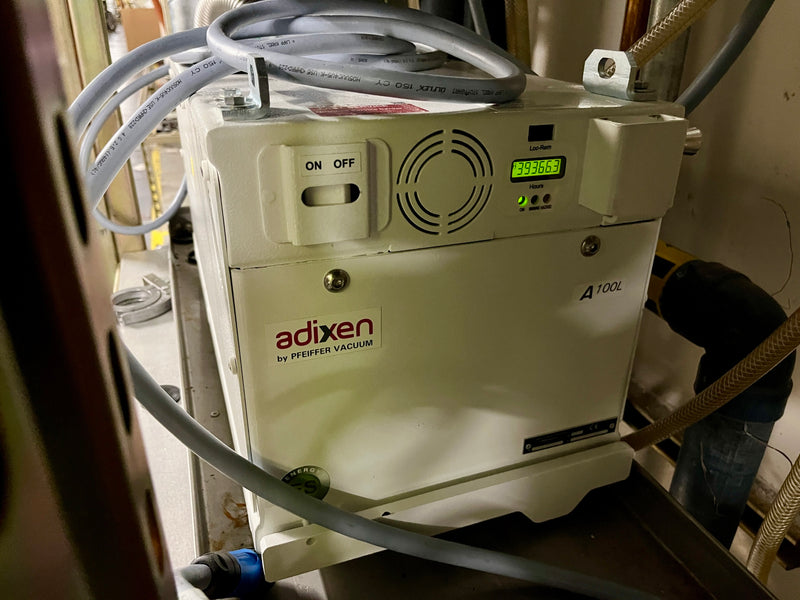 Pfeiffer / Adixen A 100 L Vacuum Pump