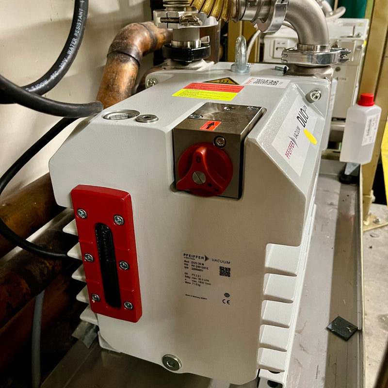 Pfeiffer Duo 35 M Vacuum Pump