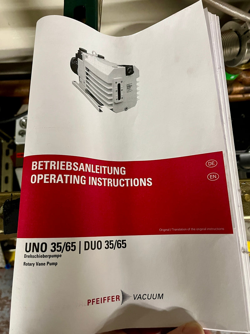 Pfeiffer Duo 35 M Vacuum Pump