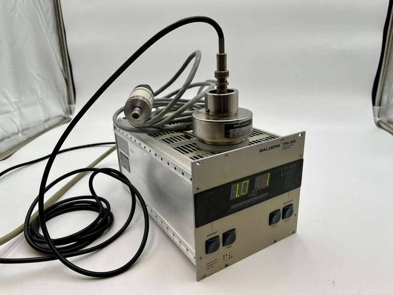 Balzers Pfeiffer TPG 300 Pressure Controller