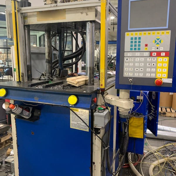 AHITOP Vertical Injection Mold Machine
