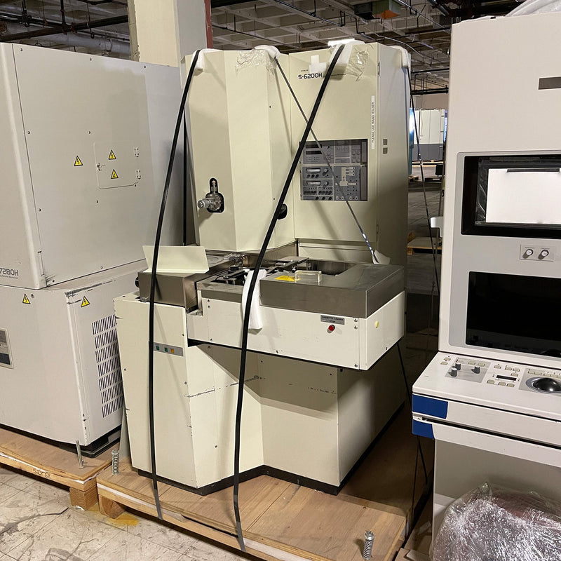 Hitachi 6200 H CD-SEM (Critical Dimension Scanning Electron Microscope)