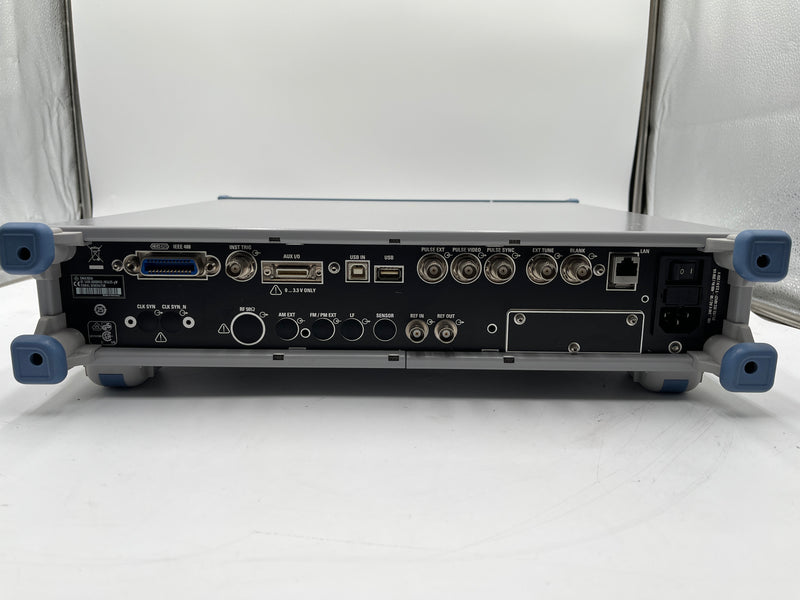 Rohde & Schwarz SMA 100 A Signal Generator