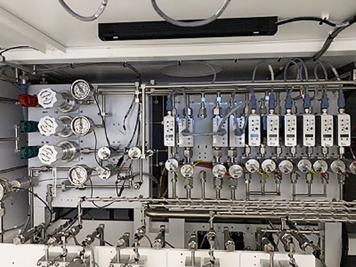 Veeco / Emcore K 465 i MOCVD (Metal Organic Chemical Vapor Deposition)