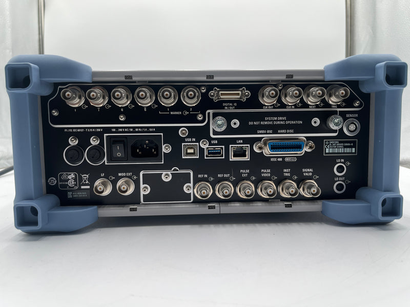 Rohde & Schwarz SMBV 100 A Signal Generator