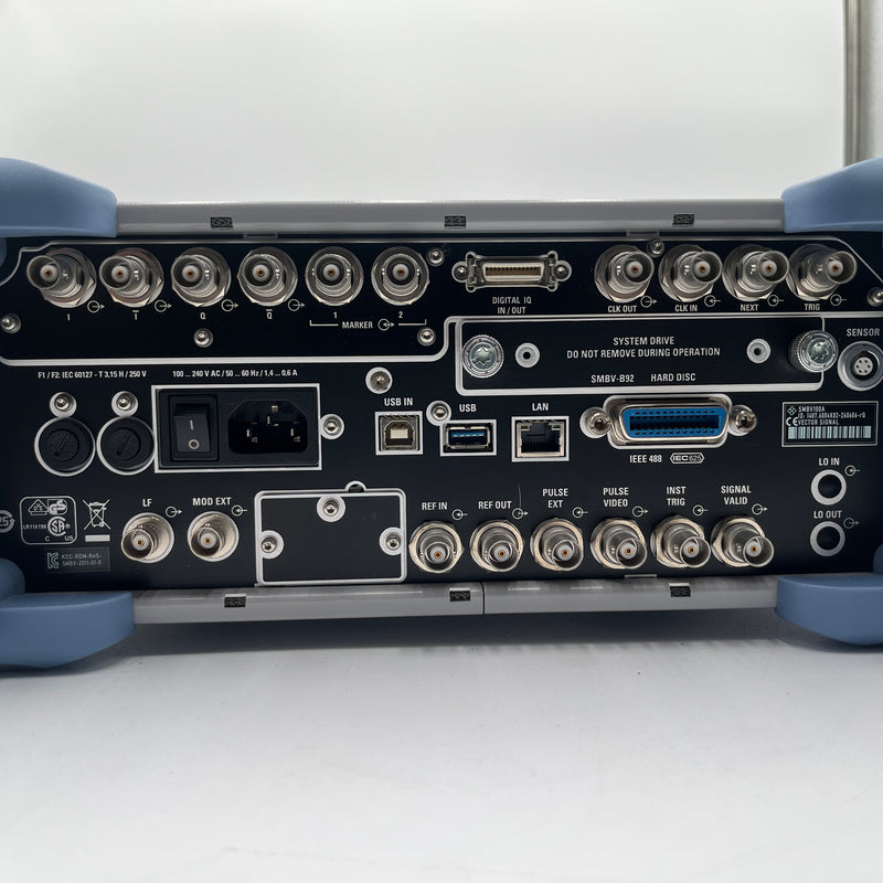 Rohde & Schwarz SMBV 100 A Signal Generator