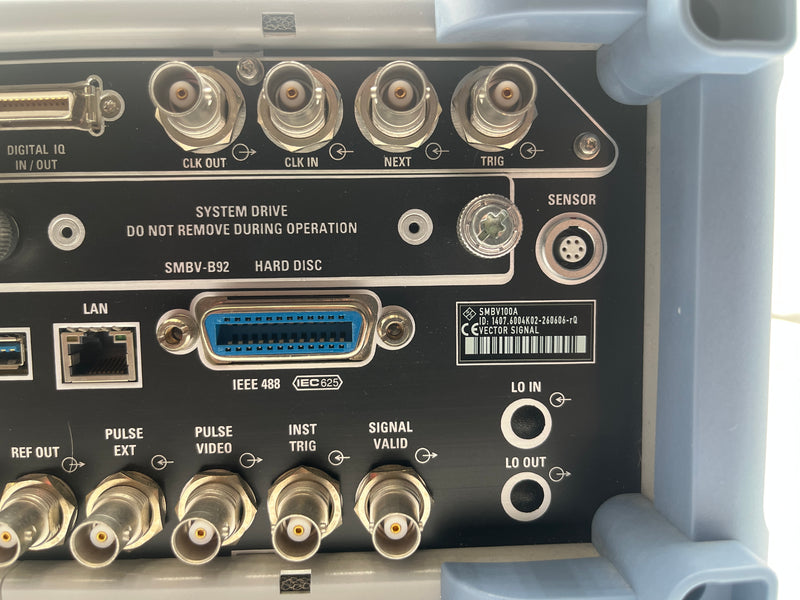 Rohde & Schwarz SMBV 100 A Signal Generator
