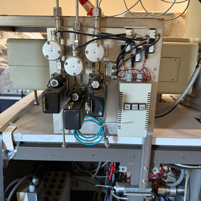 Perkin Elmer PE 2400 8 L Sputtering System