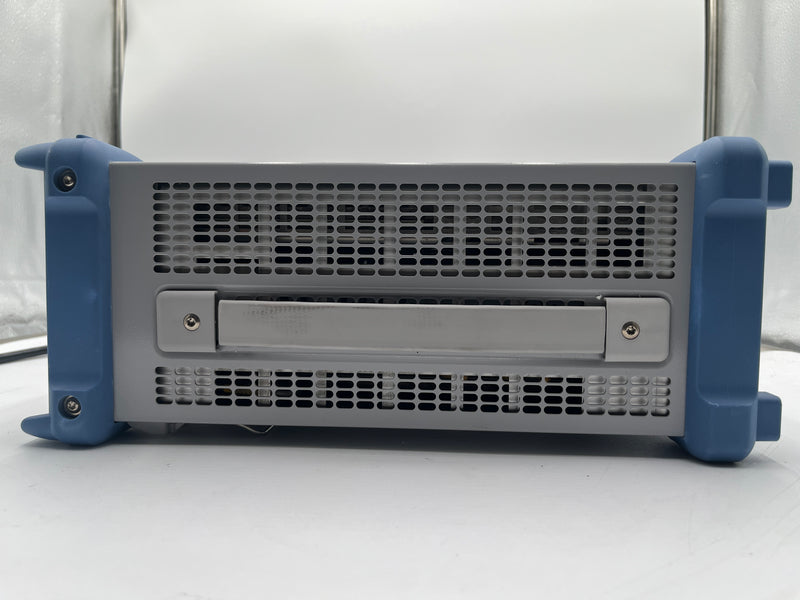 Rohde & Schwarz SMBV 100 A Vector Signal Generator