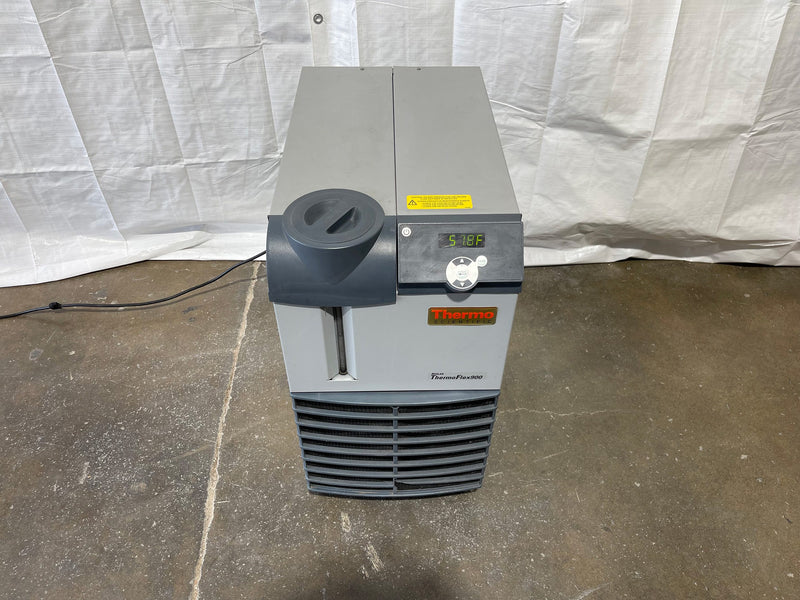 Thermo Scientific Thermoflex 900 Recirculating Chiller