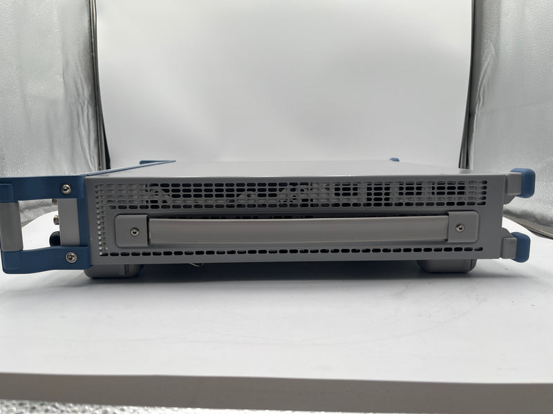 Rohde & Schwarz SMA 100 A Signal Generator