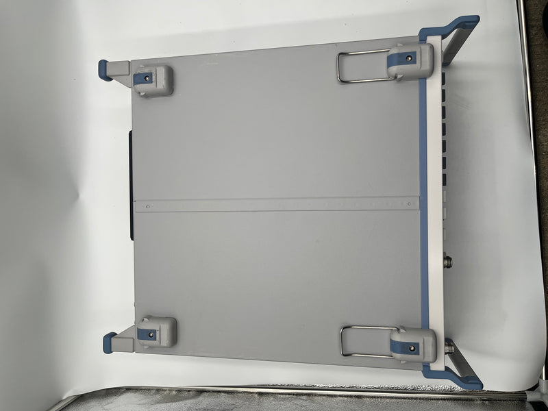 Rohde & Schwarz FSQ 8 Signal Analyzer