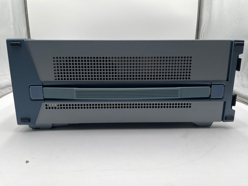 Rohde & Schwarz SMIQ 06 B Vector Signal Generator