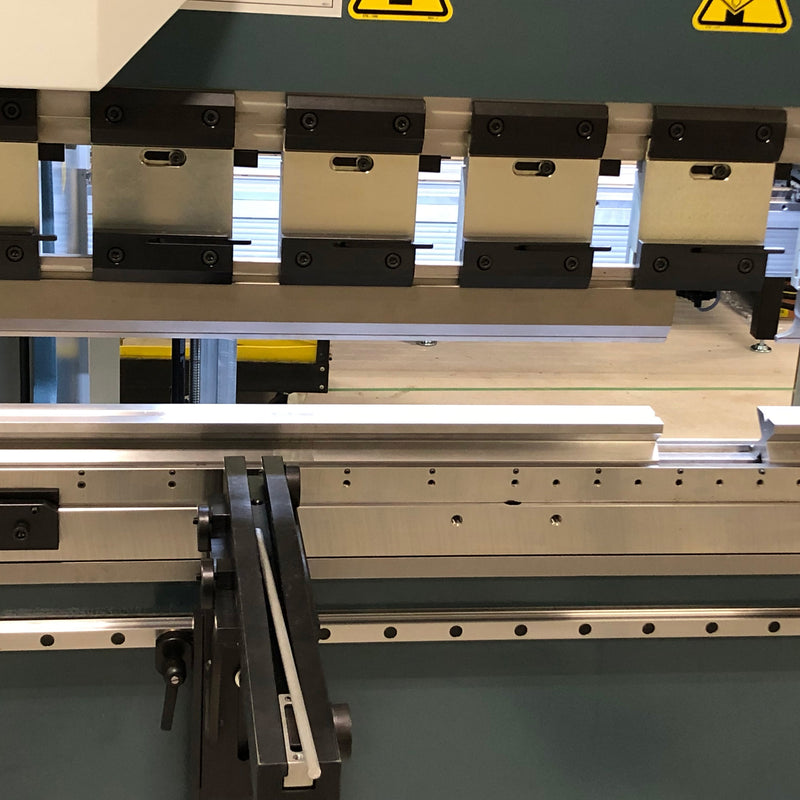 Durmazlar AD R 1260 CNC Press Brake