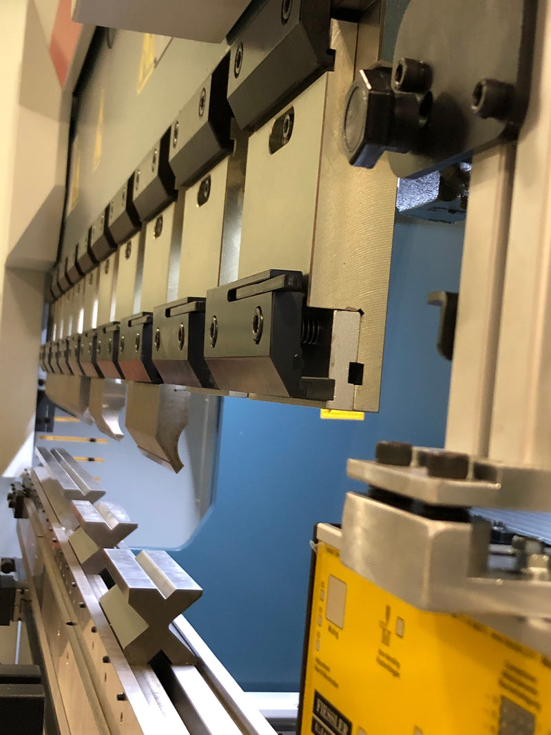Durmazlar AD R 1260 CNC Press Brake