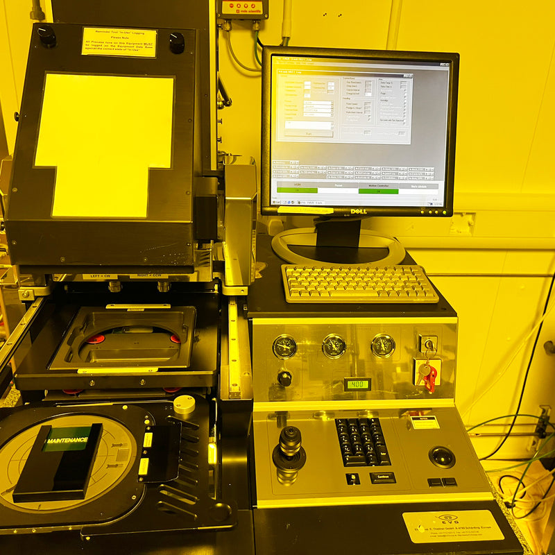 EVG 620 Aligner